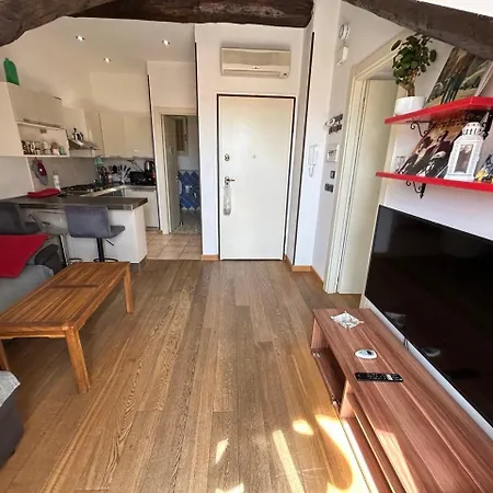 La Mansardina Apartamento *