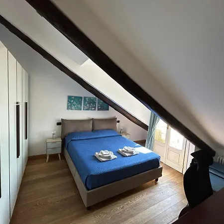 La Mansardina Apartamento *